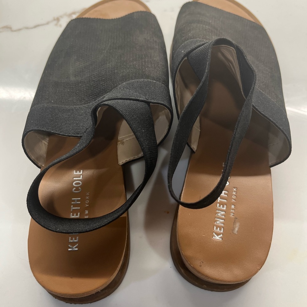 Kenneth Cole Sandals